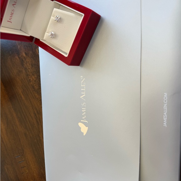 1.49 tcw round lab grown diamond studs - Picture 5 of 8